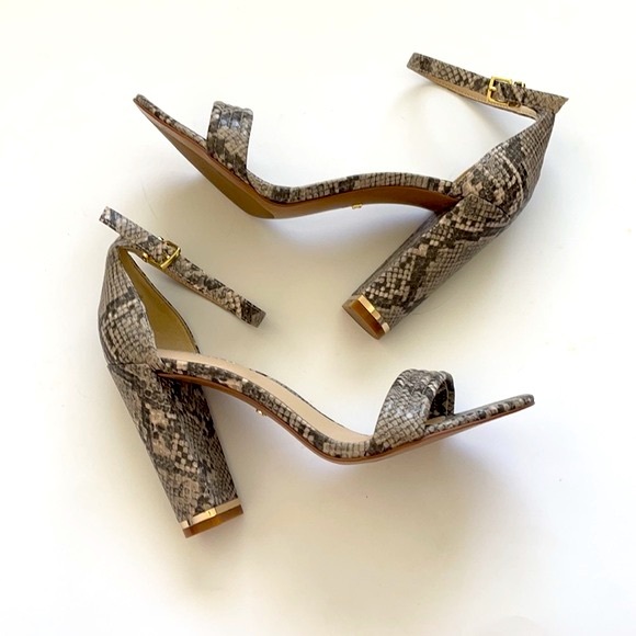 Kenneth Cole Python Ankle Strap Sandal Block Heel - Picture 9 of 9